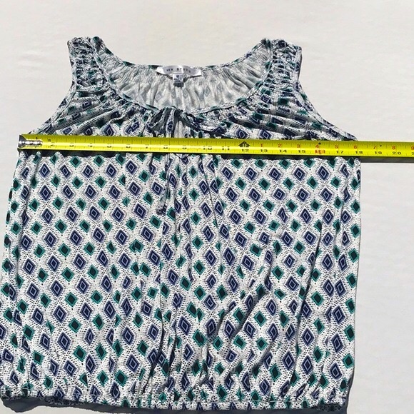 Max Studio White/Black/Blue Green Print Smocked Neckline Tank Top Size Medium - Picture 14 of 16